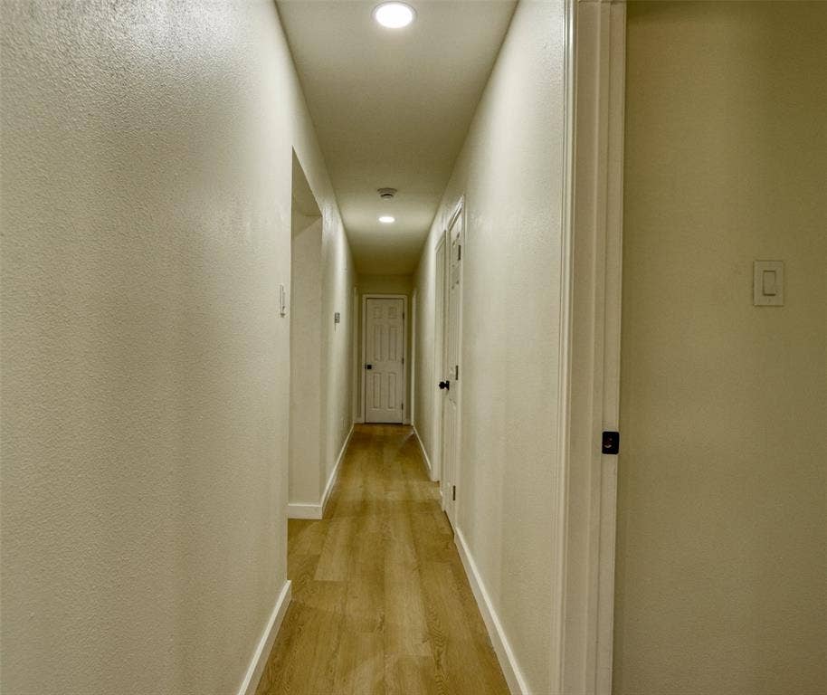 729 Oakwood Avenue, Hurst, TX 76053 729 Oakwood Avenue, Hurst, TX 76053