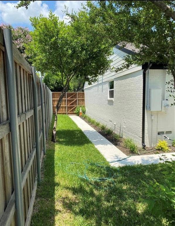 4906 W Mockingbird Lane, Dallas, TX 75209 4906 W Mockingbird Lane, Dallas, TX 75209