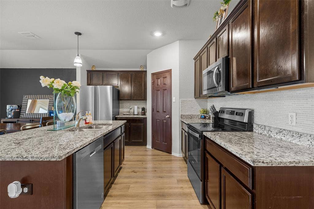 3228 Sherco Road, Lorena, TX 76655 3228 Sherco Road, Lorena, TX 76655