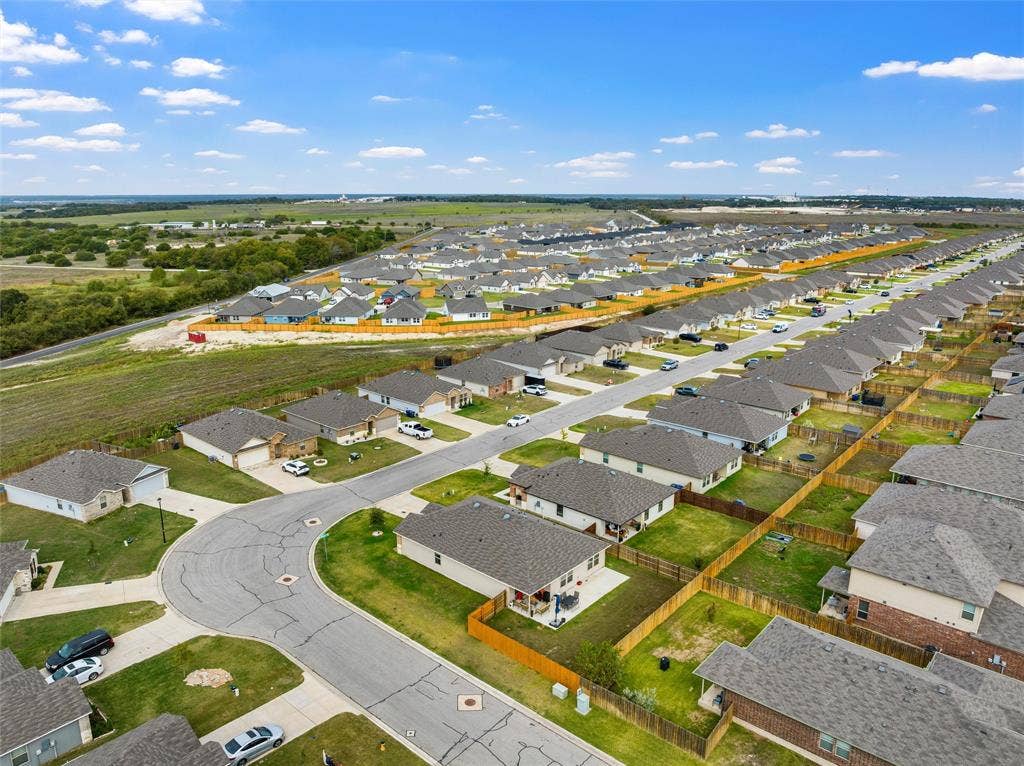 3228 Sherco Road, Lorena, TX 76655 3228 Sherco Road, Lorena, TX 76655