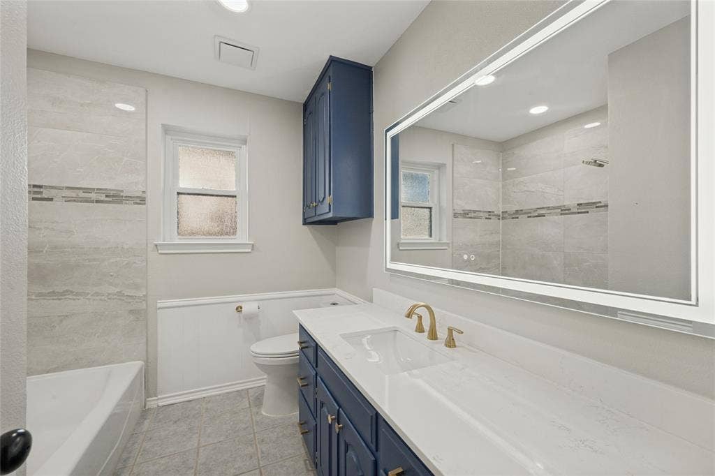 2002 Elmhurst Drive, Arlington, TX 76012