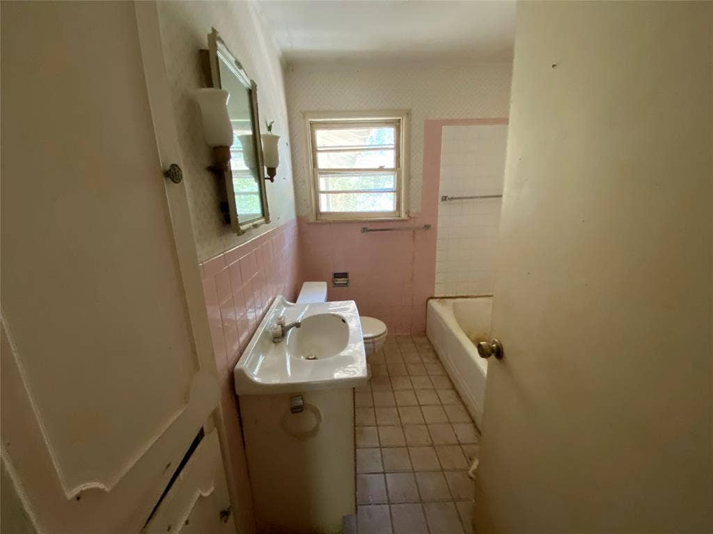 501 W Terrell Avenue, Cooper, TX 75432 501 W Terrell Avenue, Cooper, TX 75432