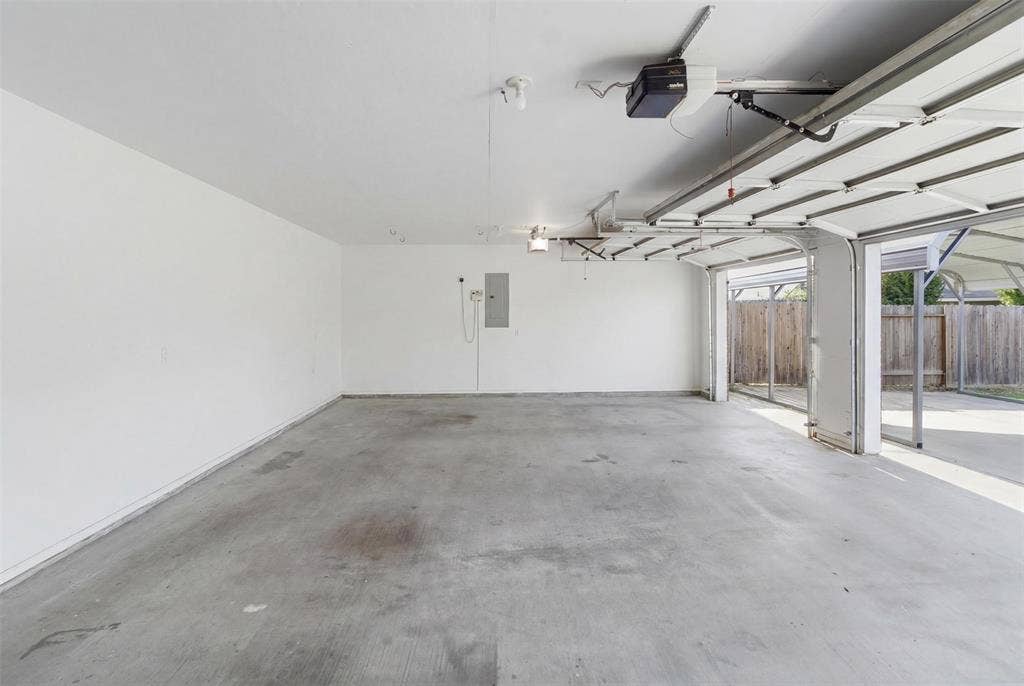 2707 Rocky Creek Drive, Mansfield, TX 76063