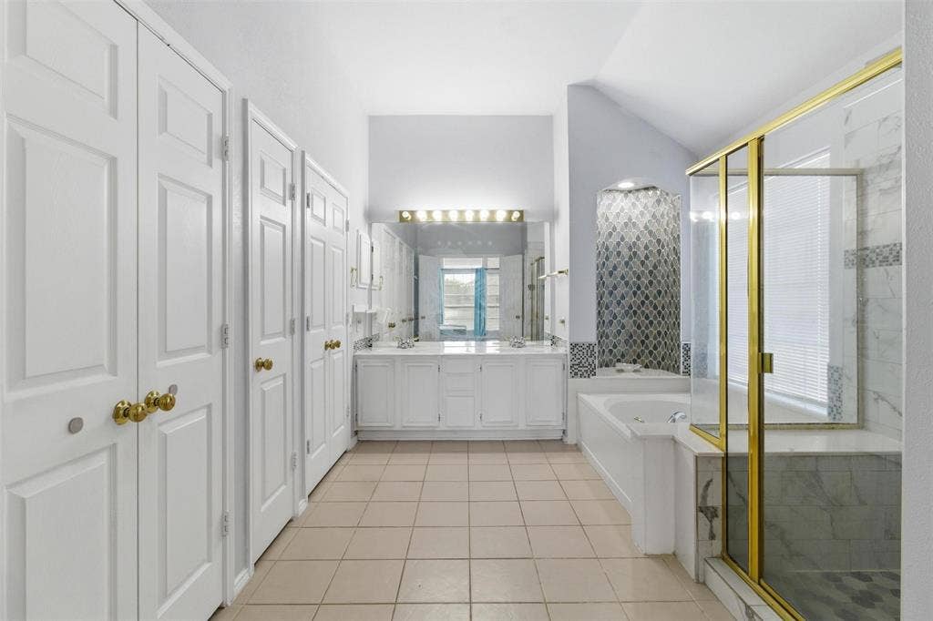 2707 Rocky Creek Drive, Mansfield, TX 76063