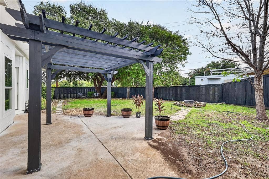 18902 Whitewater Lane, Dallas, TX 75287 18902 Whitewater Lane, Dallas, TX 75287
