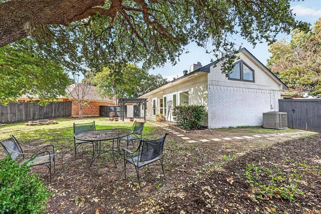 18902 Whitewater Lane, Dallas, TX 75287 18902 Whitewater Lane, Dallas, TX 75287