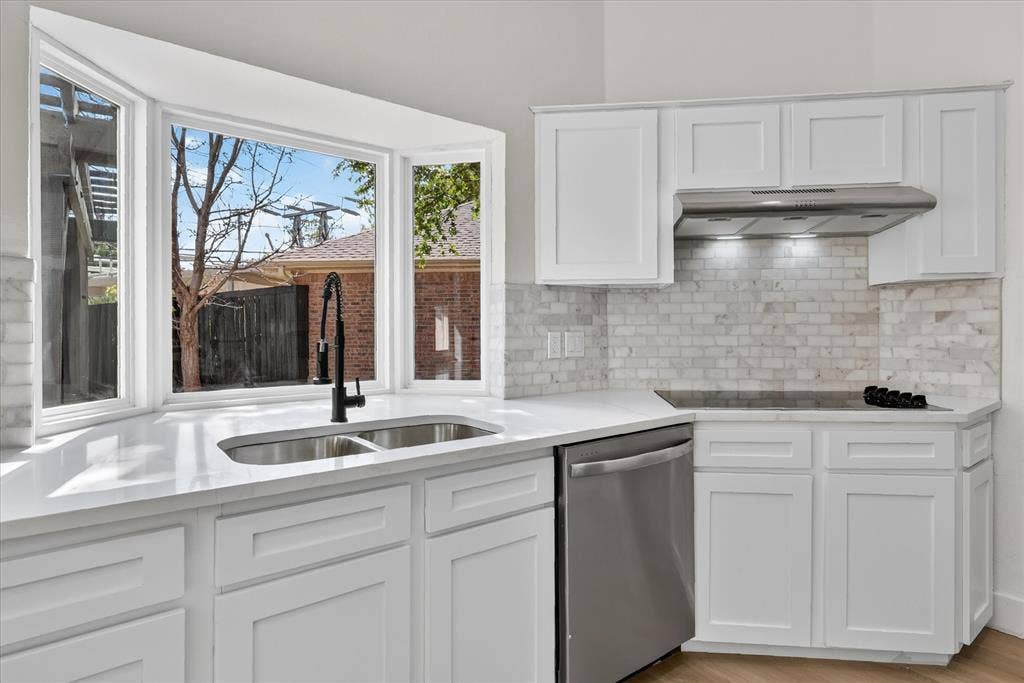 18902 Whitewater Lane, Dallas, TX 75287 18902 Whitewater Lane, Dallas, TX 75287