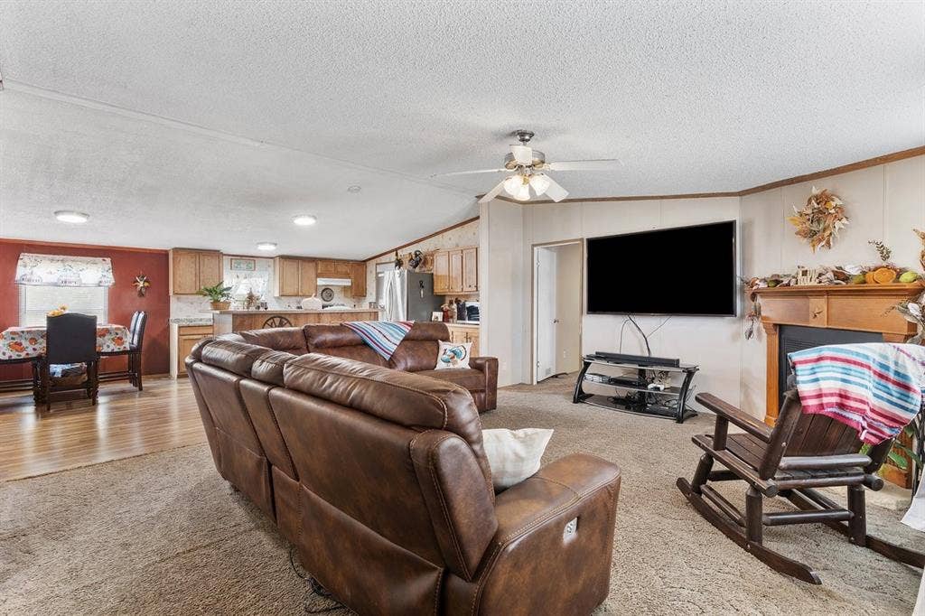 6210 Armadillo Drive, Kemp, TX 75143 6210 Armadillo Drive, Kemp, TX 75143