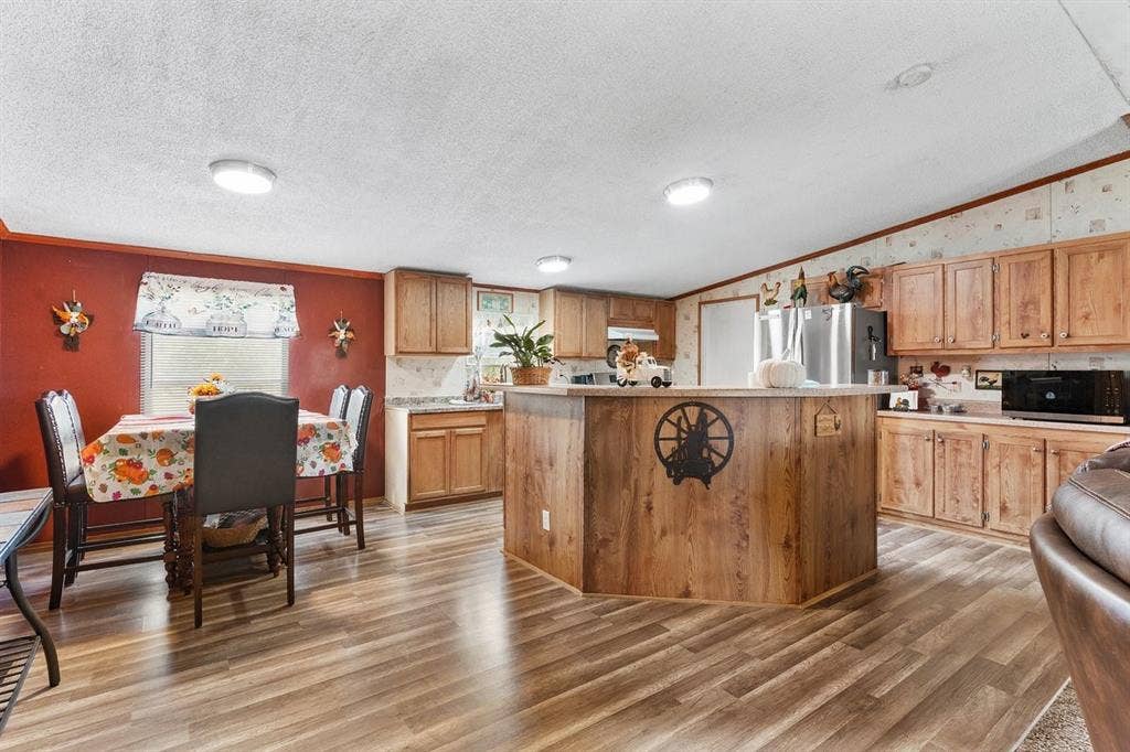 6210 Armadillo Drive, Kemp, TX 75143 6210 Armadillo Drive, Kemp, TX 75143