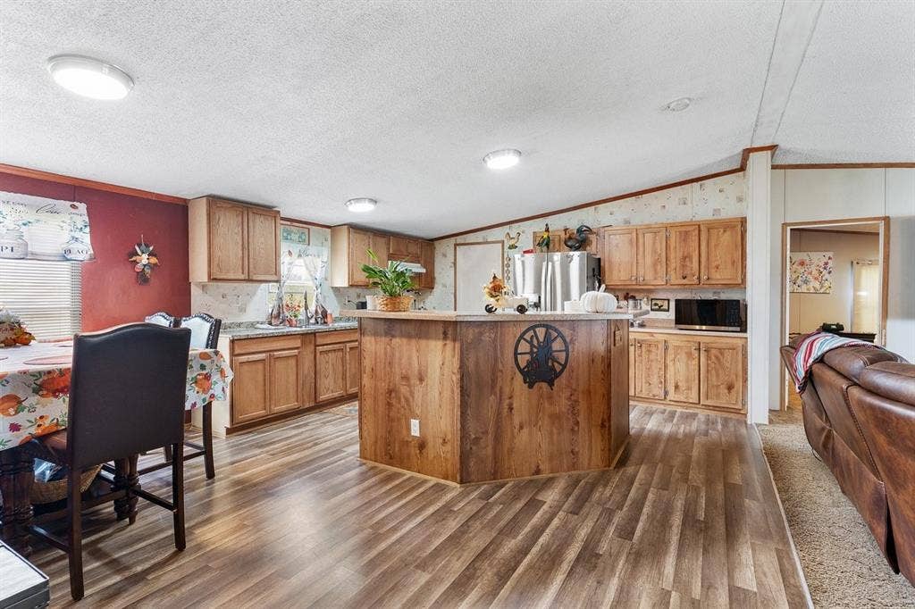 6210 Armadillo Drive, Kemp, TX 75143 6210 Armadillo Drive, Kemp, TX 75143