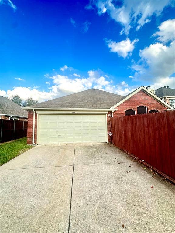 8733 Somerville Way, Plano, TX 75025
