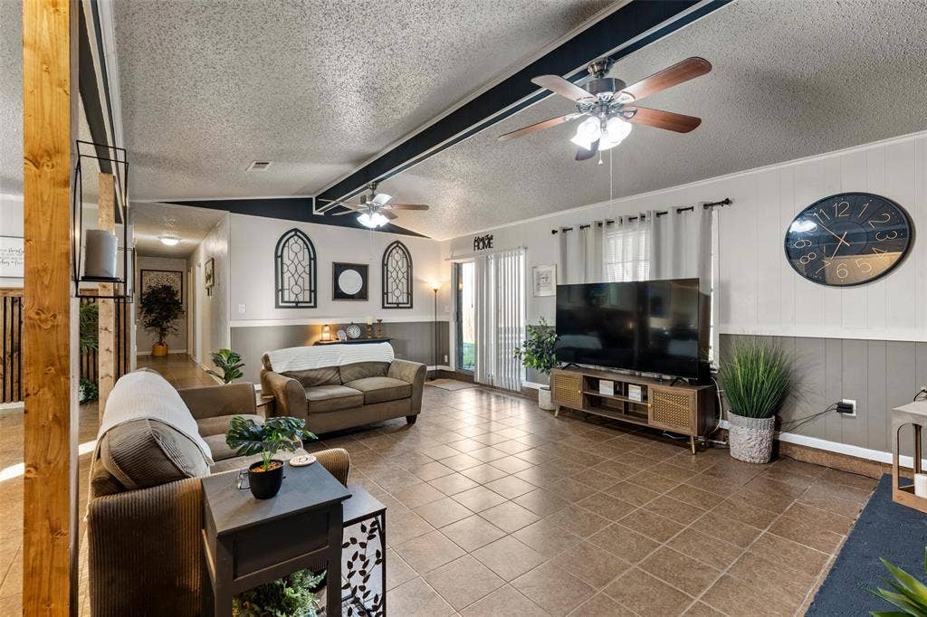104 Melissa Street, Bruceville Eddy, TX 76524 104 Melissa Street, Bruceville Eddy, TX 76524