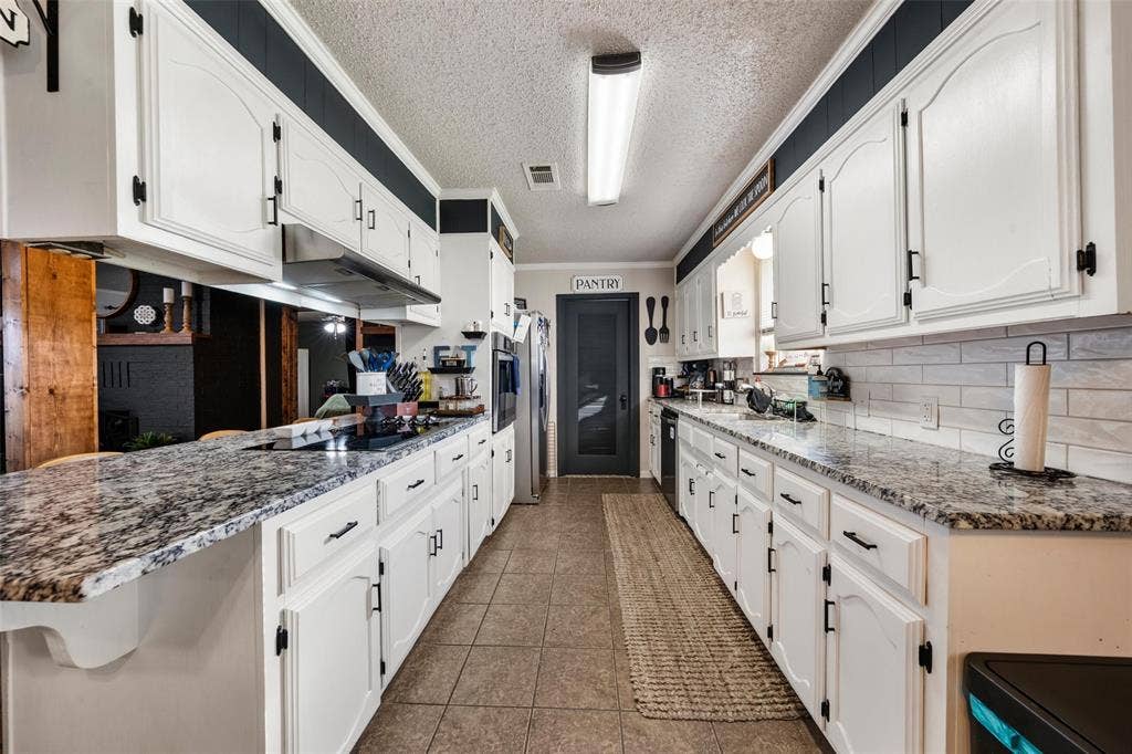 104 Melissa Street, Bruceville Eddy, TX 76524 104 Melissa Street, Bruceville Eddy, TX 76524