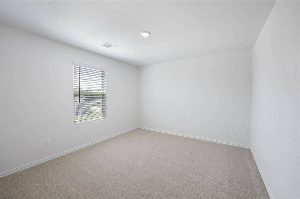 6004 Timberhurst Drive, Princeton, TX 75071 Photo is not of the actual home, but is an inspirational photo of builder’s model home and may depict options, furnishings, and/or decorator features that are not included.