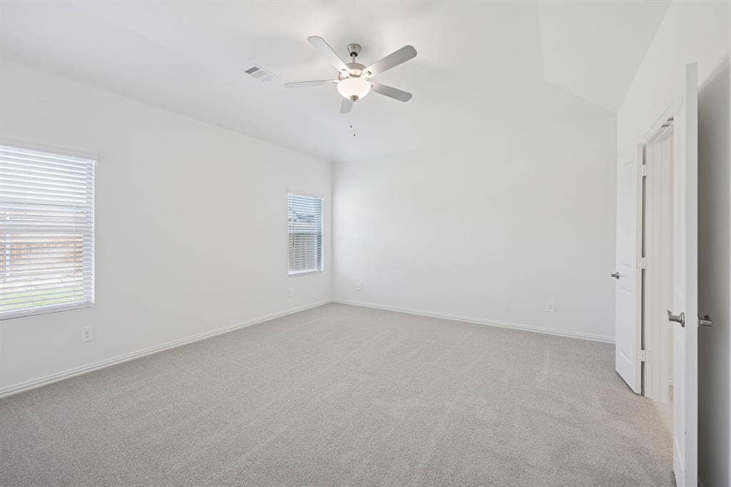 6004 Timberhurst Drive, Princeton, TX 75071 Photo is not of the actual home, but is an inspirational photo of builder’s model home and may depict options, furnishings, and/or decorator features that are not included.