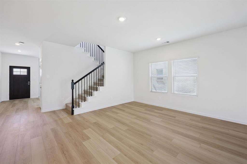 6004 Timberhurst Drive, Princeton, TX 75071 Photo is not of the actual home, but is an inspirational photo of builder’s model home and may depict options, furnishings, and/or decorator features that are not included.