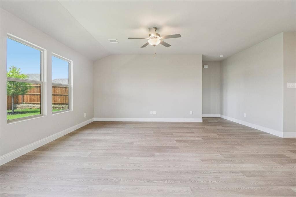 6002 Timberhurst Drive, Princeton, TX 75071 Photo is not of the actual home, but is an inspirational photo of builder’s model home and may depict options, furnishings, and/or decorator features that are not included.