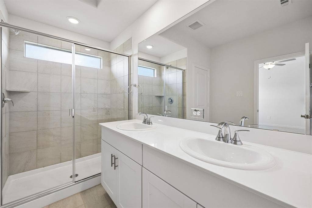 2118 Cottongrass Drive, Sherman, TX 75092 Photo is not of the actual home, but is an inspirational photo of builder’s model home and may depict options, furnishings, and/or decorator features that are not included.