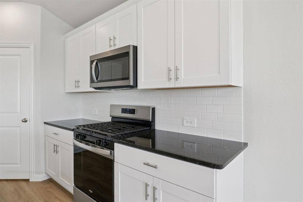 Photo is not of the actual home, but is an inspirational photo of builder’s model home and may depict options, furnishings, and/or decorator features that are not included.