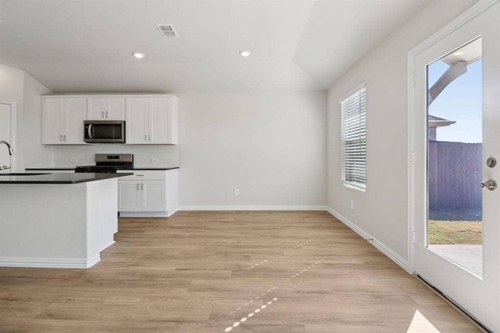 Photo is not of the actual home, but is an inspirational photo of builder’s model home and may depict options, furnishings, and/or decorator features that are not included.