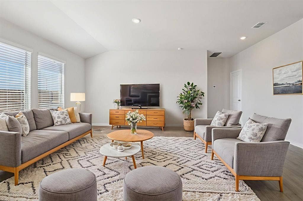 Photo is not of the actual home, but is an inspirational photo of builder’s model home and may depict options, furnishings, and/or decorator features that are not included.