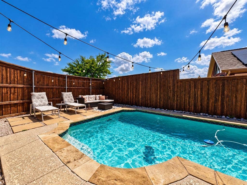 1402 Stone Canyon Way, Lewisville, TX 75067 1402 Stone Canyon Way, Lewisville, TX 75067