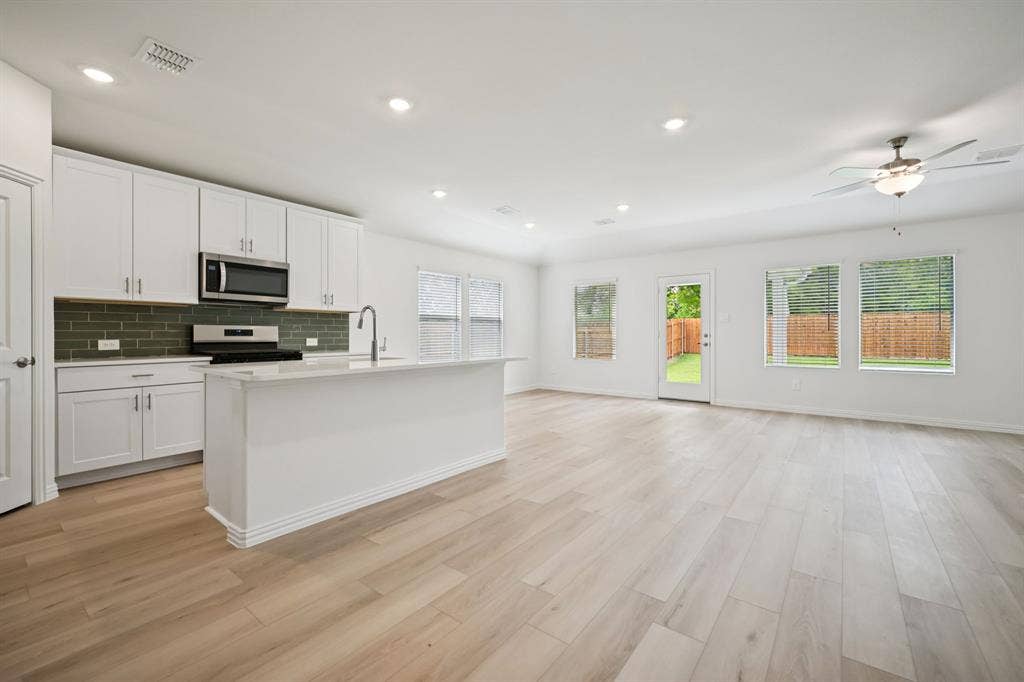 Photo is not of the actual home, but is an inspirational photo of builder’s model home and may depict options, furnishings, and/or decorator features that are not included.
