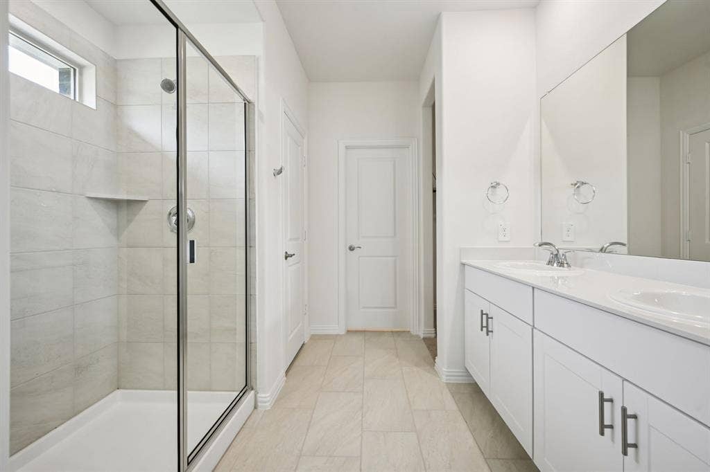 Photo is not of the actual home, but is an inspirational photo of builder’s model home and may depict options, furnishings, and/or decorator features that are not included.