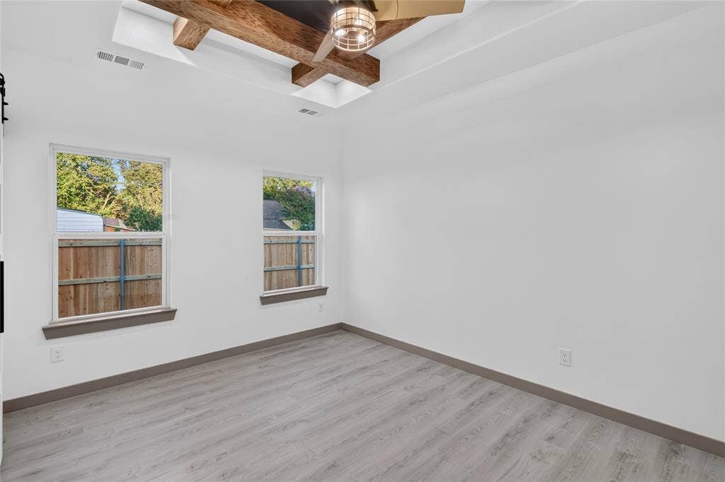 712 E 10th Street, Kemp, TX 75143 712 E 10th Street, Kemp, TX 75143