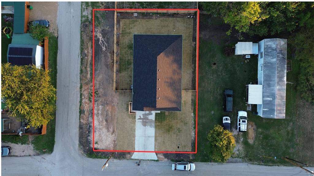 712 E 10th Street, Kemp, TX 75143 712 E 10th Street, Kemp, TX 75143