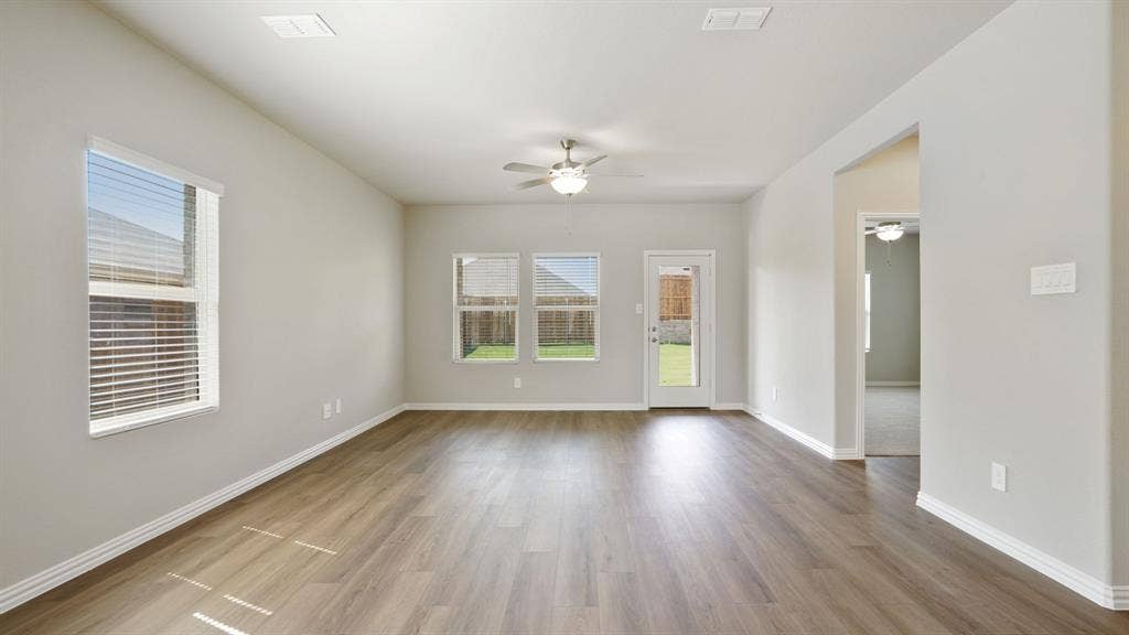108 Decoursey Drive, Princeton, TX 75071 Photo is not of the actual home, but is an inspirational photo of builder’s model home and may depict options, furnishings, and/or decorator features that are not included.