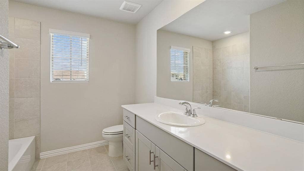 108 Decoursey Drive, Princeton, TX 75071 Photo is not of the actual home, but is an inspirational photo of builder’s model home and may depict options, furnishings, and/or decorator features that are not included.