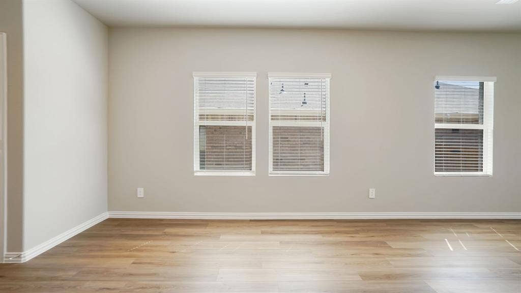 108 Decoursey Drive, Princeton, TX 75071 Photo is not of the actual home, but is an inspirational photo of builder’s model home and may depict options, furnishings, and/or decorator features that are not included.