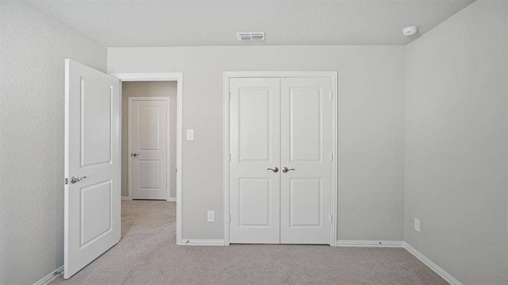 108 Decoursey Drive, Princeton, TX 75071 Photo is not of the actual home, but is an inspirational photo of builder’s model home and may depict options, furnishings, and/or decorator features that are not included.