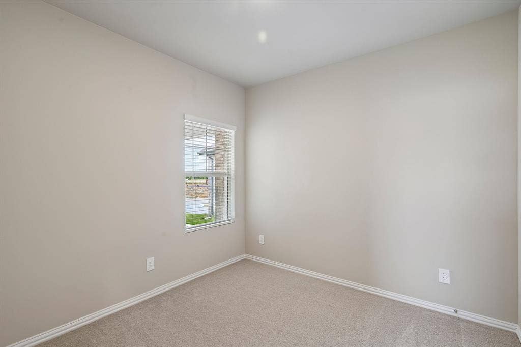 106 Decoursey Drive, Princeton, TX 75071 Photo is not of the actual home, but is an inspirational photo of builder’s model home and may depict options, furnishings, and/or decorator features that are not included.