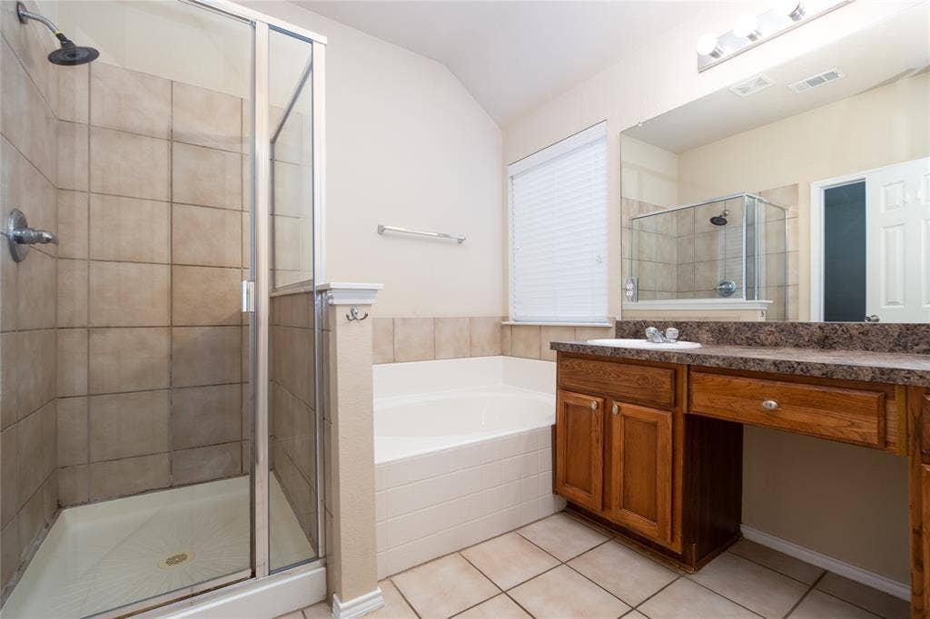 11938 Kingsville Drive, Frisco, TX 75035 11938 Kingsville Drive, Frisco, TX 75035