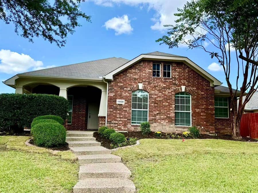 Property photo for 11938 Kingsville Drive, Frisco, TX