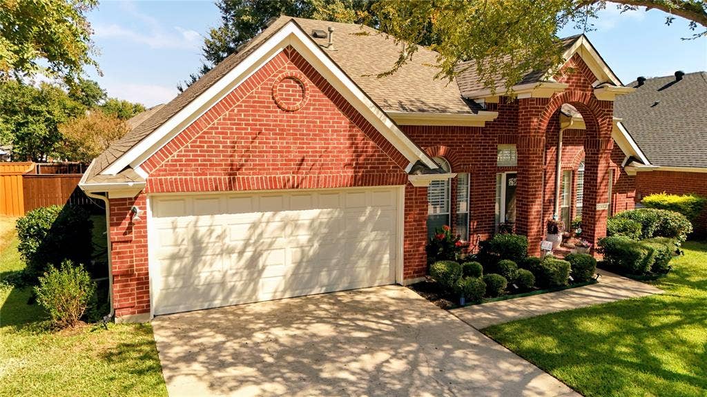 10112 Norman Court, Irving, TX 75063