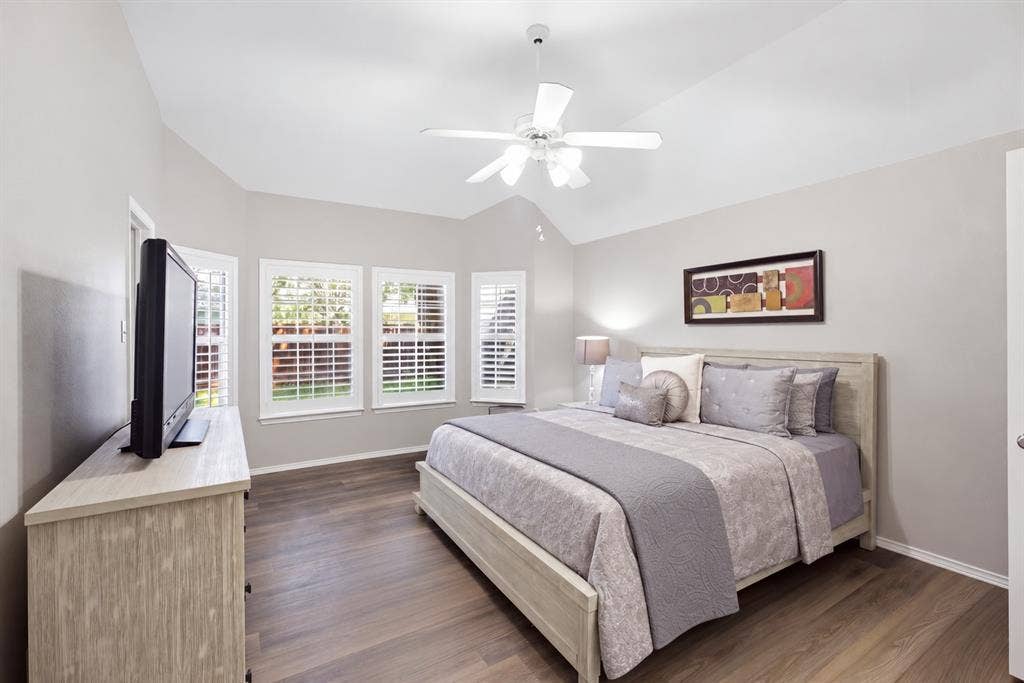 10112 Norman Court, Irving, TX 75063