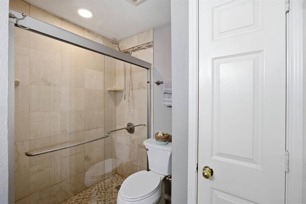 10112 Norman Court, Irving, TX 75063