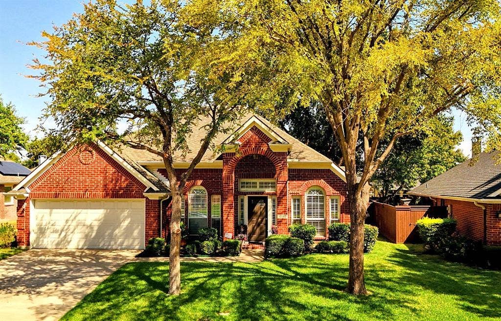 10112 Norman Court, Irving, TX 75063