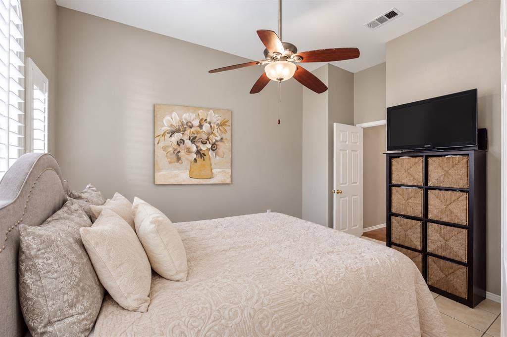 10112 Norman Court, Irving, TX 75063