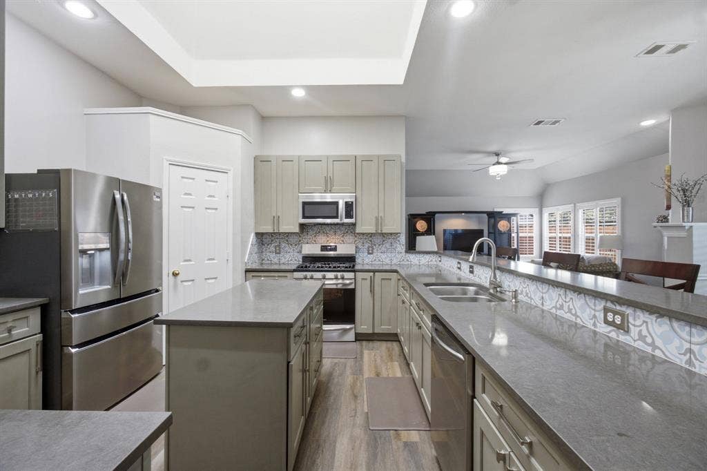 10112 Norman Court, Irving, TX 75063