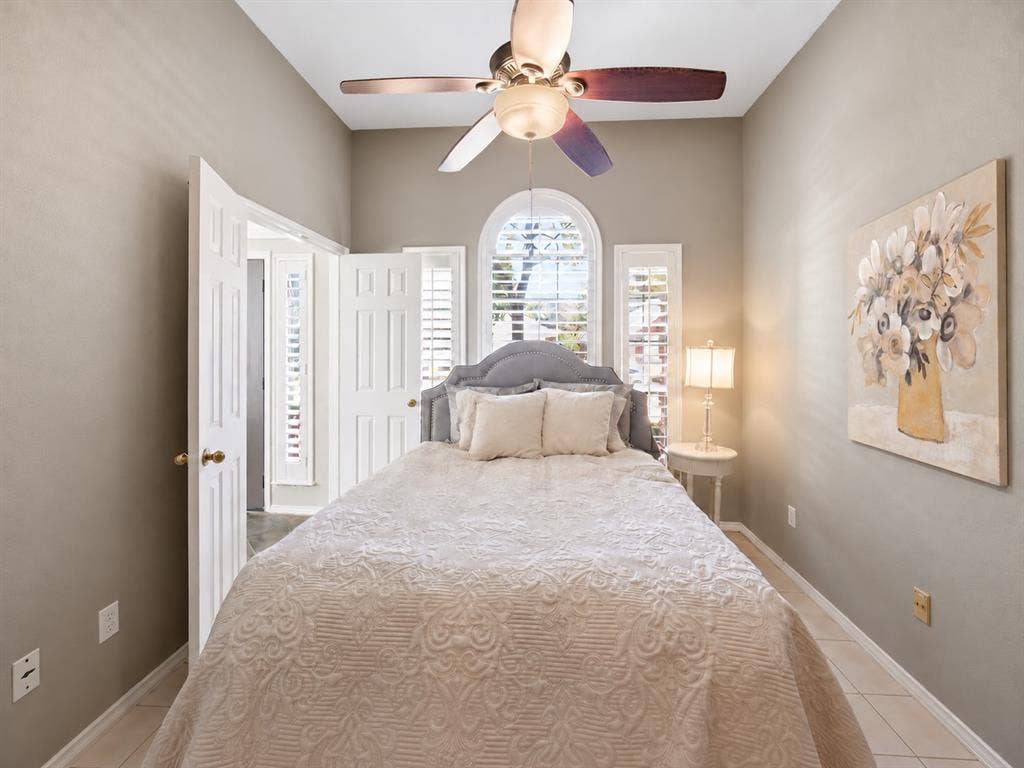 10112 Norman Court, Irving, TX 75063