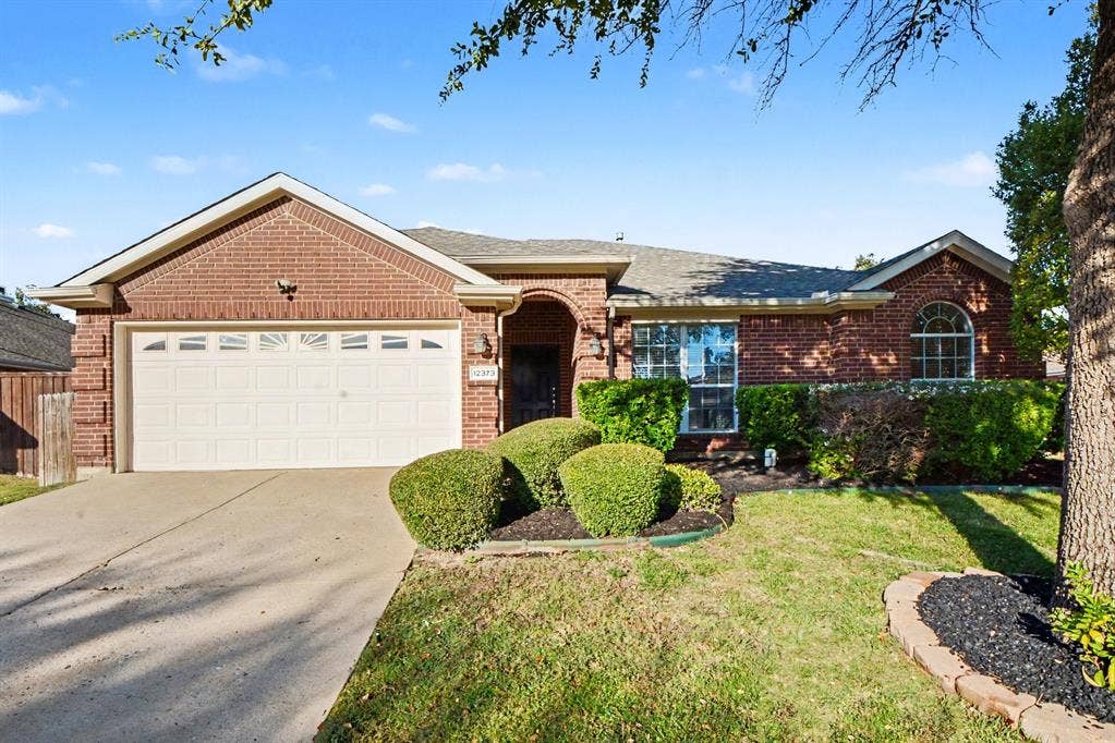 12373 Latigo Drive, Frisco, TX 75035 12373 Latigo Drive, Frisco, TX 75035