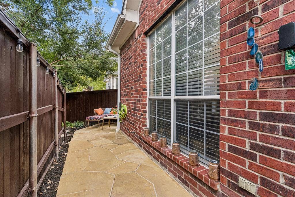 8920 White Pine Lane, Dallas, TX 75238 8920 White Pine Lane, Dallas, TX 75238