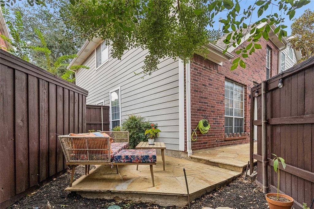 8920 White Pine Lane, Dallas, TX 75238 8920 White Pine Lane, Dallas, TX 75238