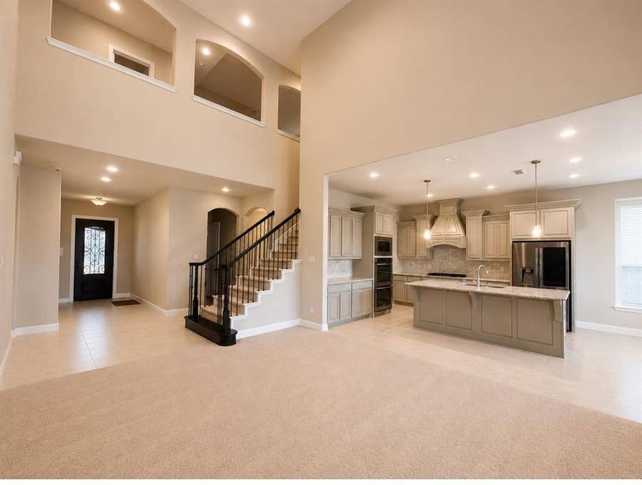 Property photo for 2818 Twin Ridge Drive, Arlington, TX
