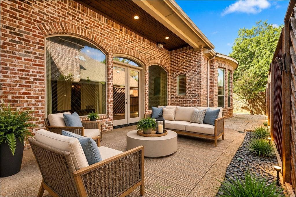 1561 Morris Lane, Frisco, TX 75034 Patio Is Covered And Has Plenty Of Room For BBQ-ing And Entertaining.
