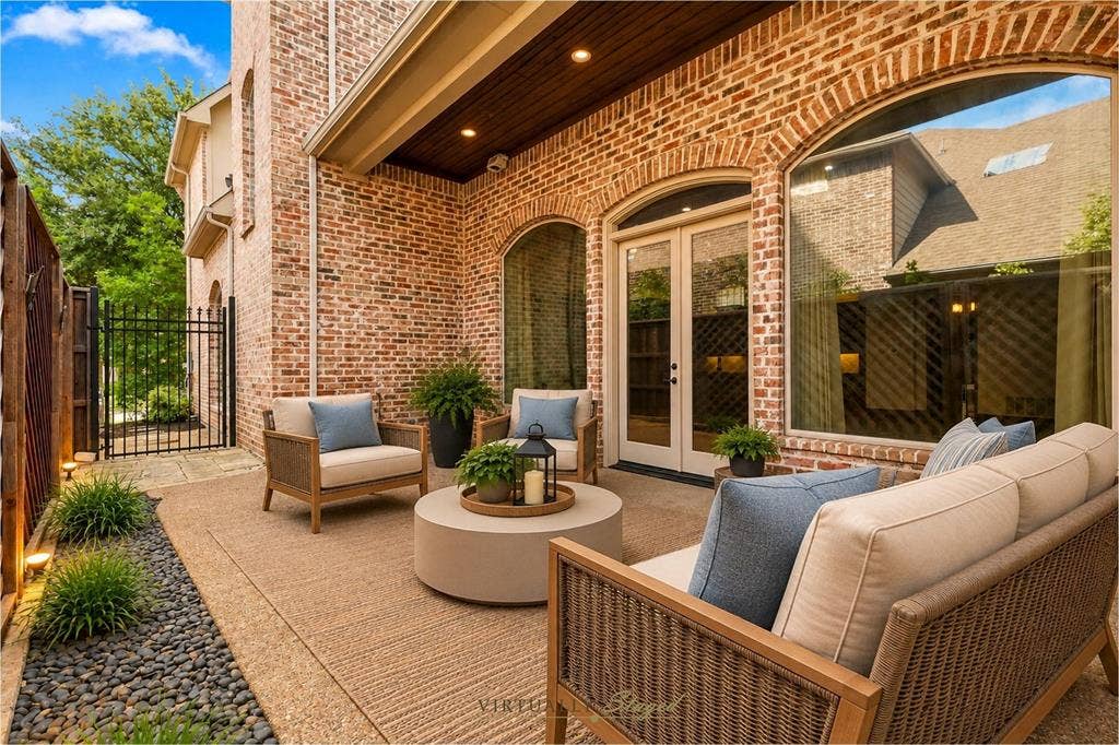 1561 Morris Lane, Frisco, TX 75034 Patio Is Covered And Has Plenty Of Room For BBQ-ing And Entertaining.